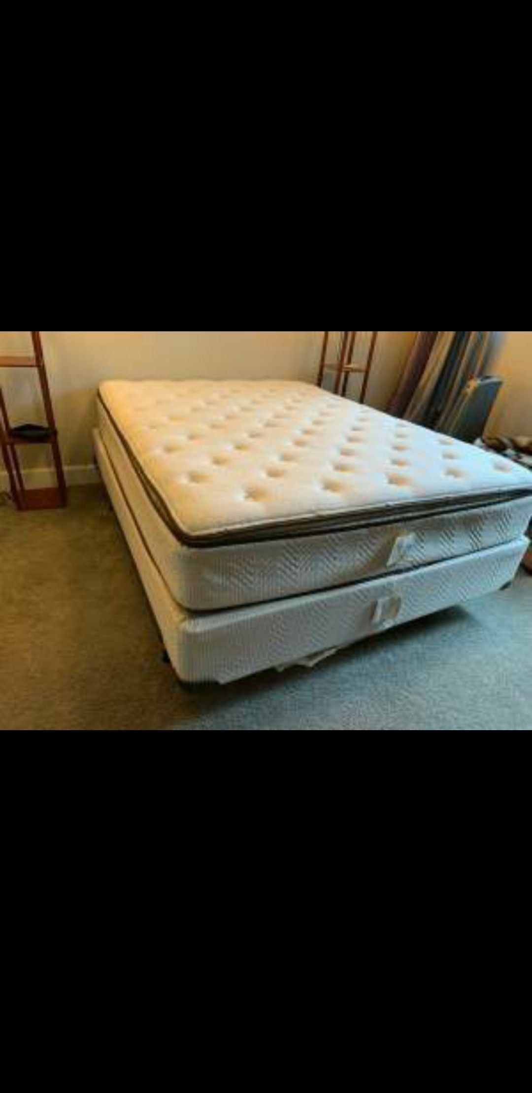 Very nice Queen mattress