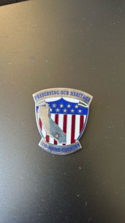 california DAR perserving our heritage pin signed