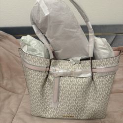 RARE Michael Kors Emilia 