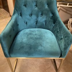 Modern tufted high quality velvet vanity or office chair