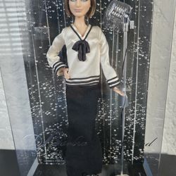 BARBRA STREISAND BARBIE dressed doll PINK LABEL 2009 MATTEL NIB  