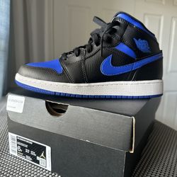 Jordan 1 Mids 