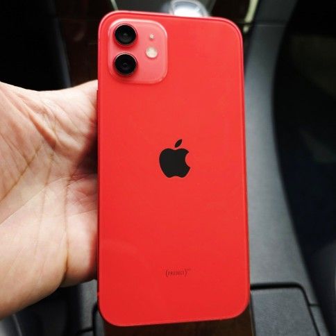 64 GB Unlocked iPhone 12 In Excellent Condition Att T-Mobile Verizon Metro Cricket