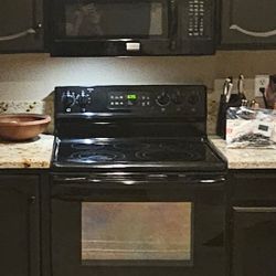 Electric Stove, Microwave, And Refrigerator 