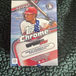 Baseball Cards 2025 Topps Chrome Update Blaster Box