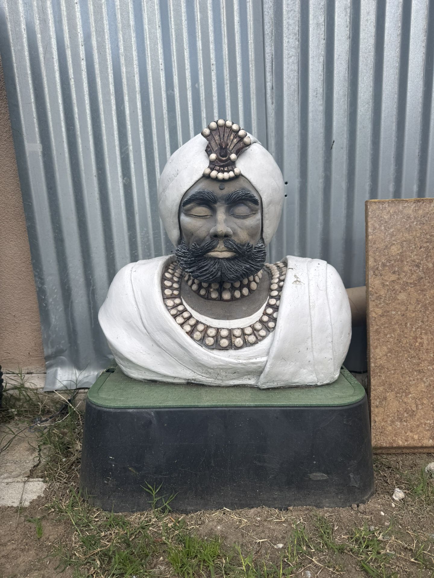Genie Statue