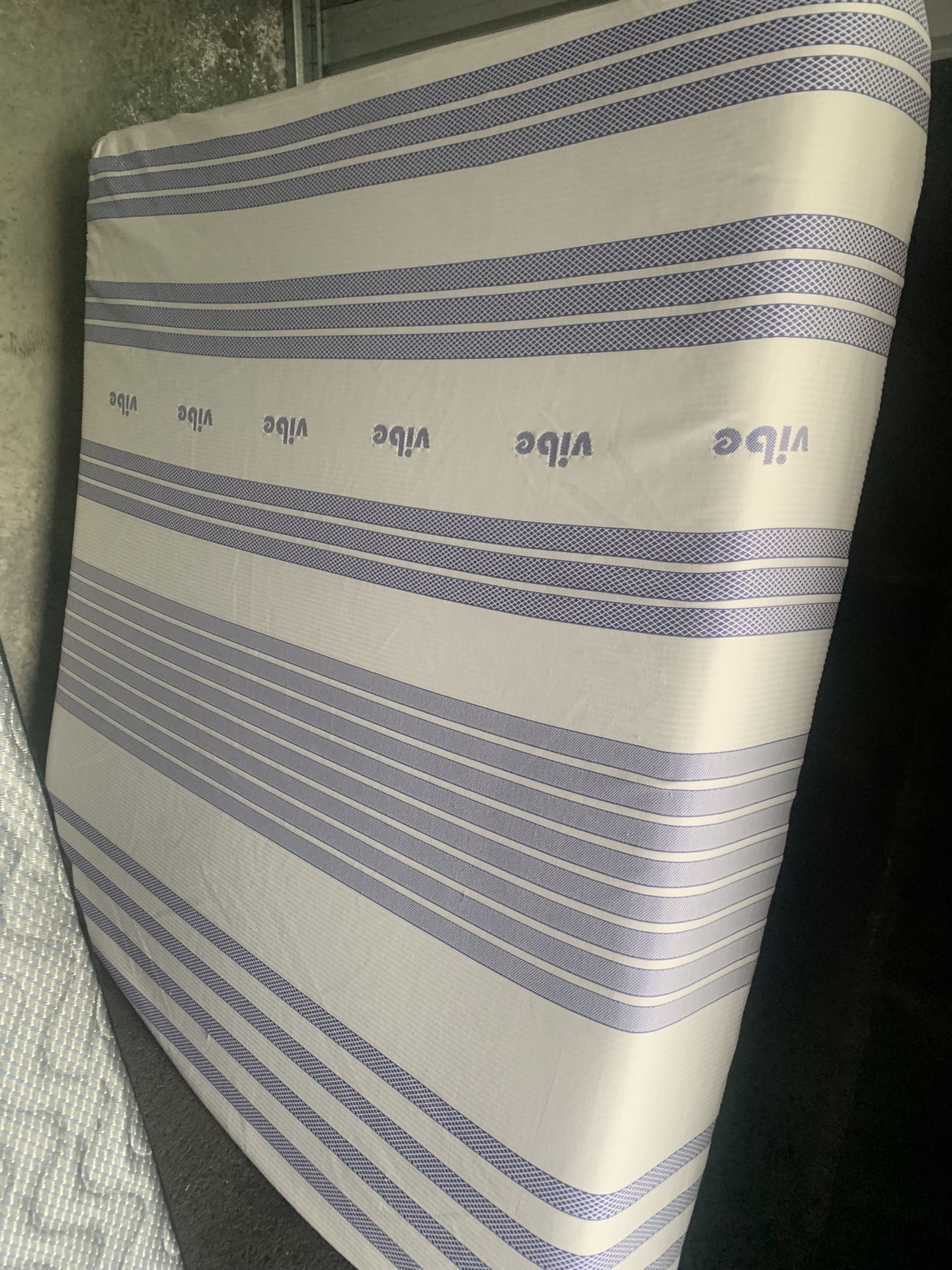 King Size Mattress ( VIBE )