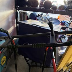 Pull up bar