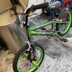 Excellent Condition Kids Bicycle