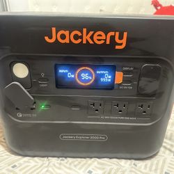 Jackery Explorer 2000 Pro