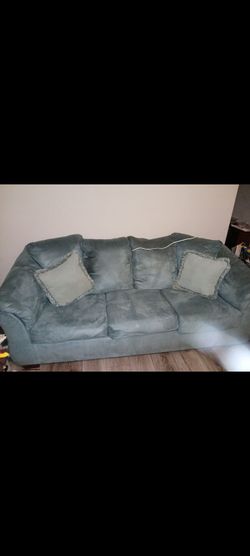 COUCH AND LOVE SEAT