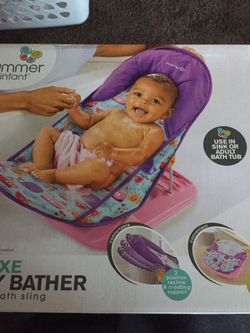 Deluxe baby bather