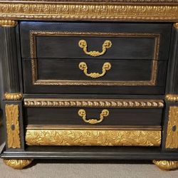 End Table / Night Stand