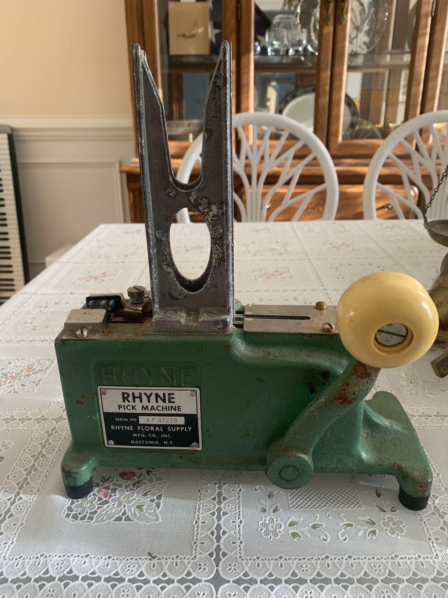 Vintage Rhyne Floral Supply Pick Machine
