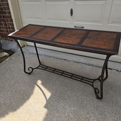 30h 52w 18d Metal Indoor Foyer Table