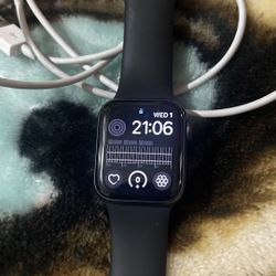 Apple Watch SE 