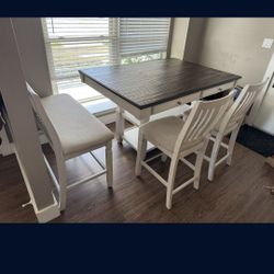 Table 2 Chairs 1 Brench For Sale 