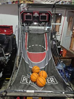 Playmaker Basketball Game