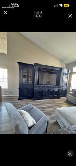 Entertainment center