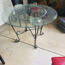 Outdoor glass table
