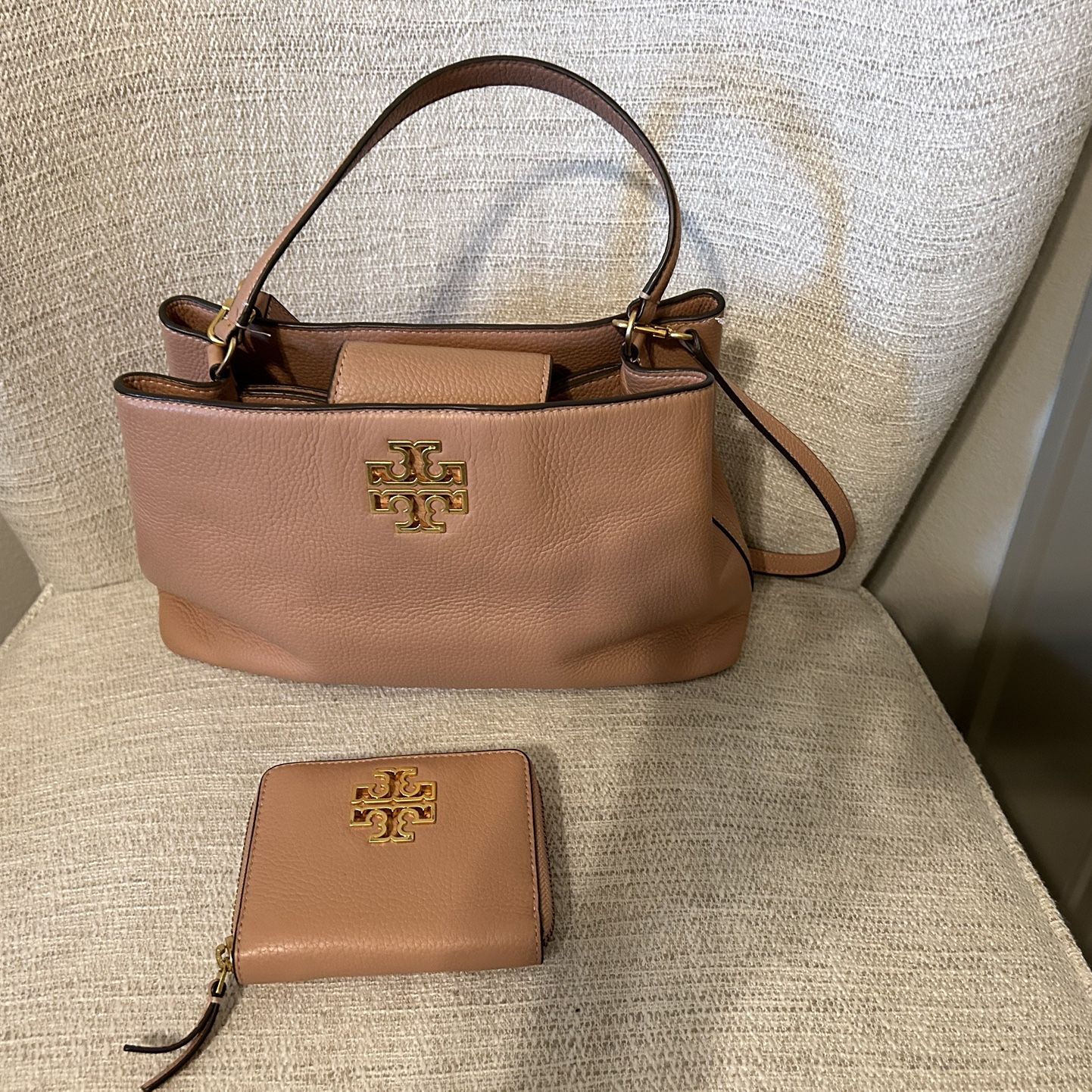 Tory Burch Britten Small Satchel Purse And Wallet