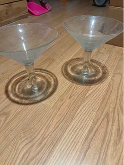 Large cocktails glasses