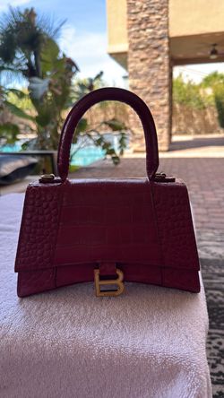 Hourglass Top Handle Bag