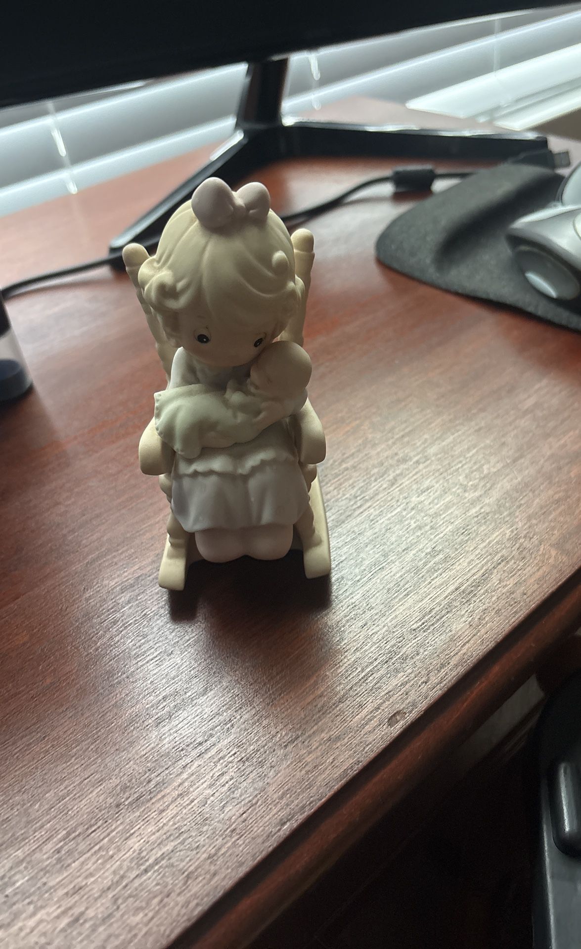 Precious Moments A Mothers Arms