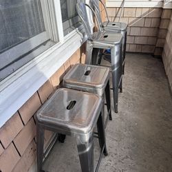 4 Metal Rustic Bar Chairs 
