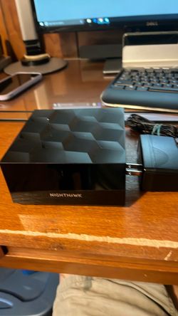 Netgear MS70 AX-3000 Nighthawk WiFi 6 system. -satellite
