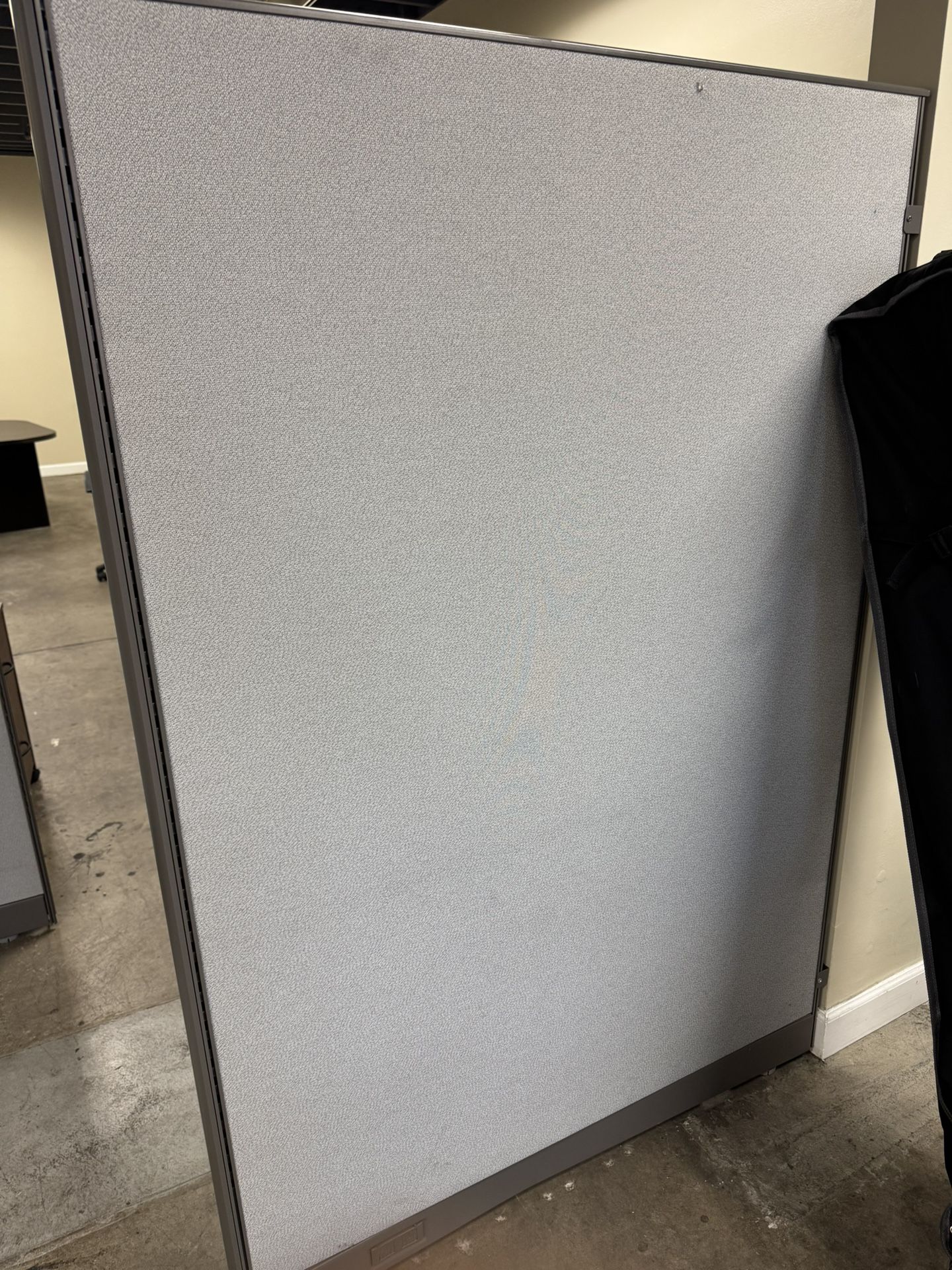 2 Cubicles Walls Dividers