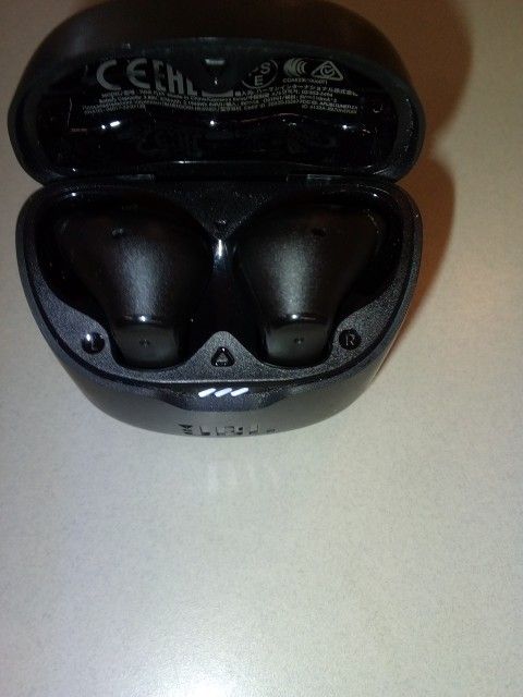 JBL Tune 230NC TWS True Wireless In-Ear Noise Cancelling Headphones