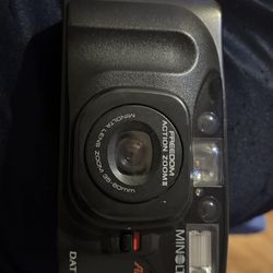 Minolta Freedom zoom II AF Point & Shoot 35mm Camera