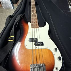 	Fender Player Precision Bass P-Bass Sunburst w/ Case & Strap