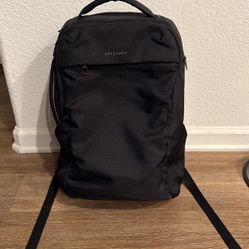 Solgaard Venture Backpack (Black) With Flowcloset System