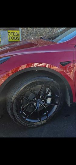 Tesla model y 19” new zero g Styie new lite weight rims tires set 19”