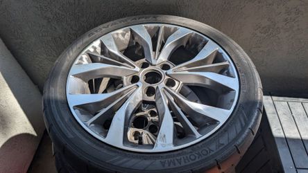 245/40r18 yoko Advan Apex
