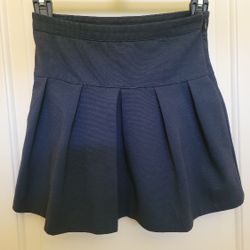 GAP UNIFORM SKIRT
Size M (8)
BRAND NEW
