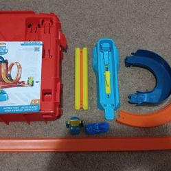 Hot Wheels Track Builder Unlimited Playset Fuel Can Stunt Box