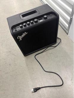 Fender Mustang LT25 Guitar Amp