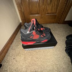 Jordan 4 red Thunder 