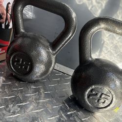 25.lbs X 2 Kettlebell Set NEW