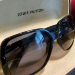 Women's  Louis Vuitton glasses/sunglasses with LV case