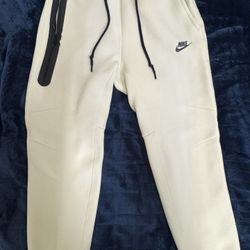 Nike tech fleece sweatpants