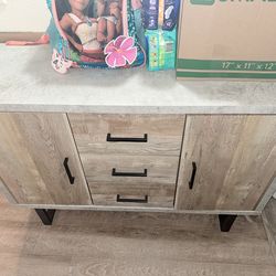 Armario/ Gabetero de 3  compartimiento