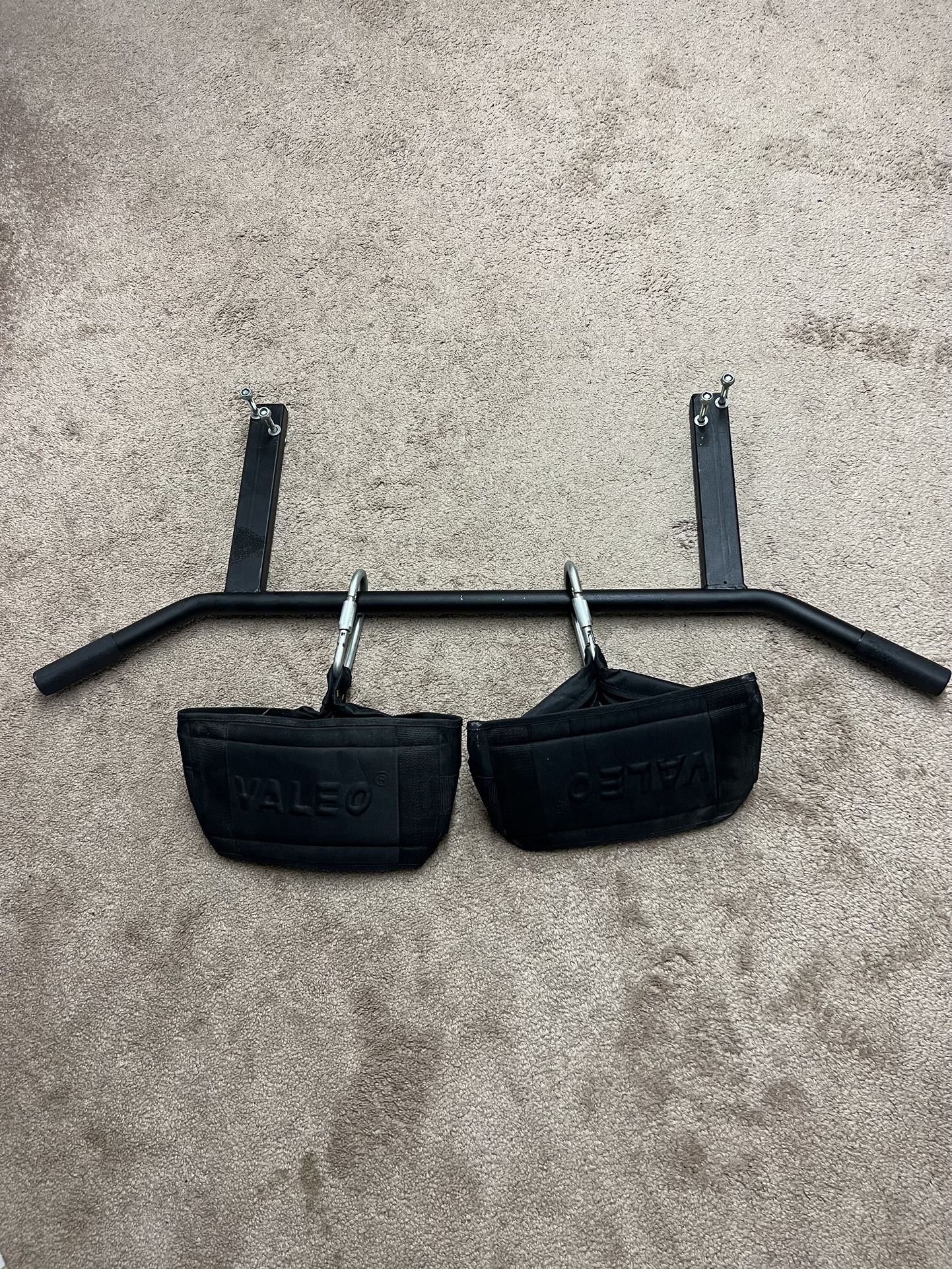 Heavy Duty Bolt On Chin Up Pull Up Bar With Support Straps