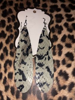 Handmade leather earrings