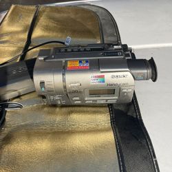 Sony Handycam CCD-TR517 Video 8 Camcorder 8mm W/ OEM Battery charger power adapter tested working
