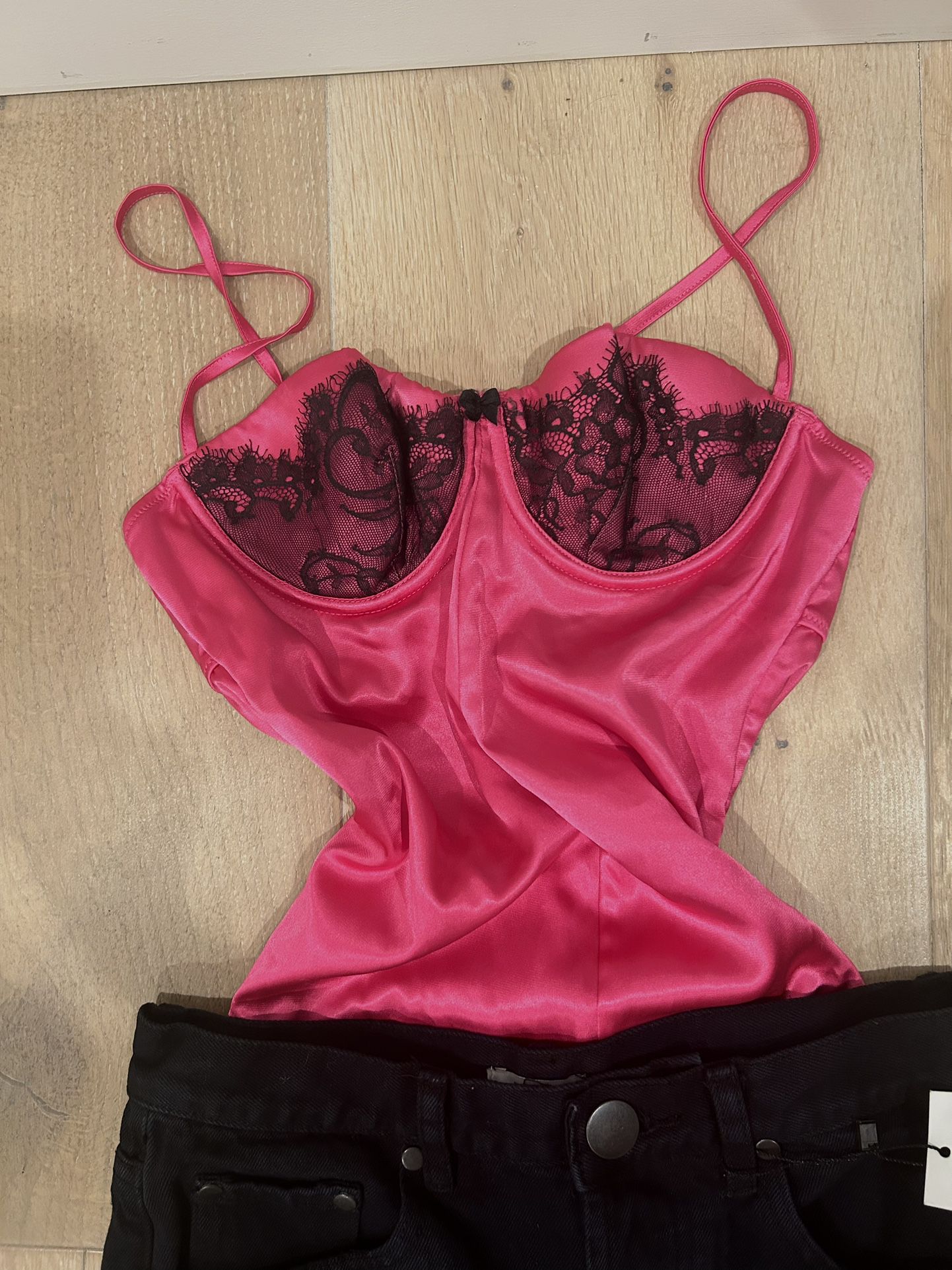 Vintage Pink Corset Top With Black Lace 32B
