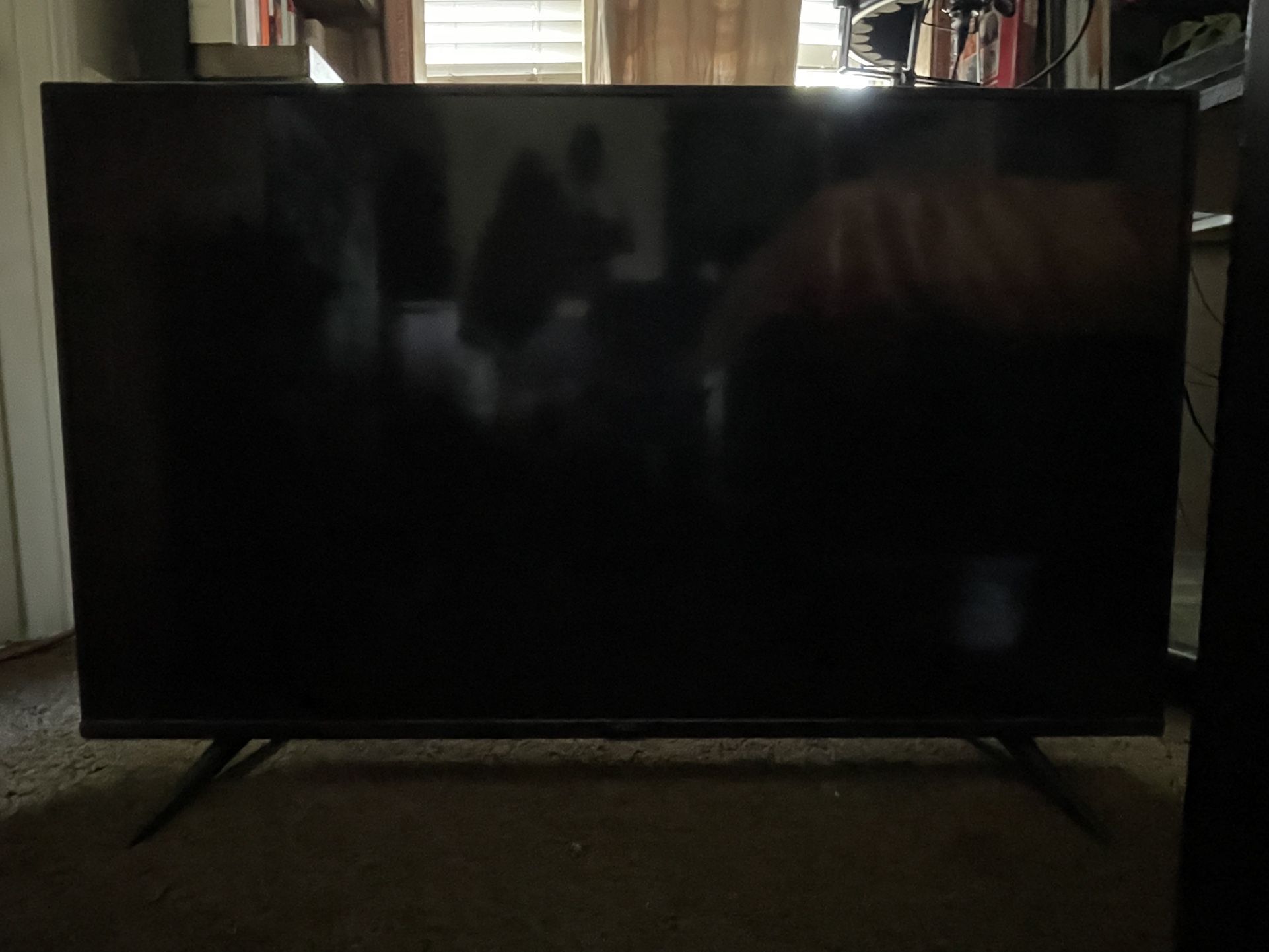 48” TCL Smart TV